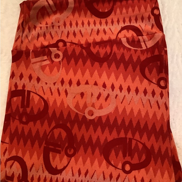 LuLaRoe Disney Incredible Leggings - Picture 2 of 2